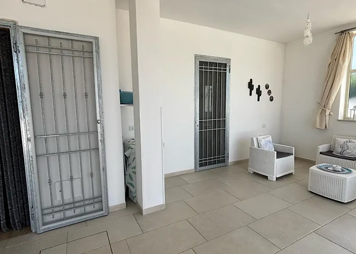 빌라 Dimora Del Gufo 오스투니